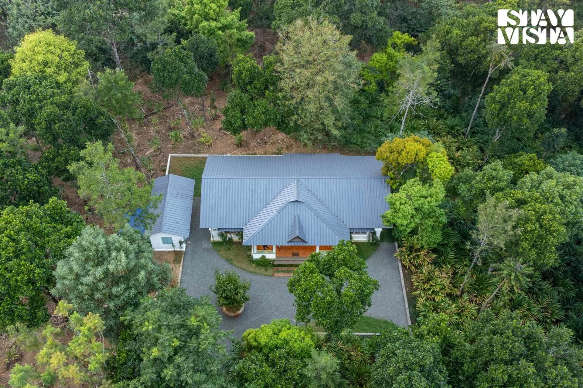 Stayvista At Catherine Cottage With Heater & Board Game Munnar Exterior foto