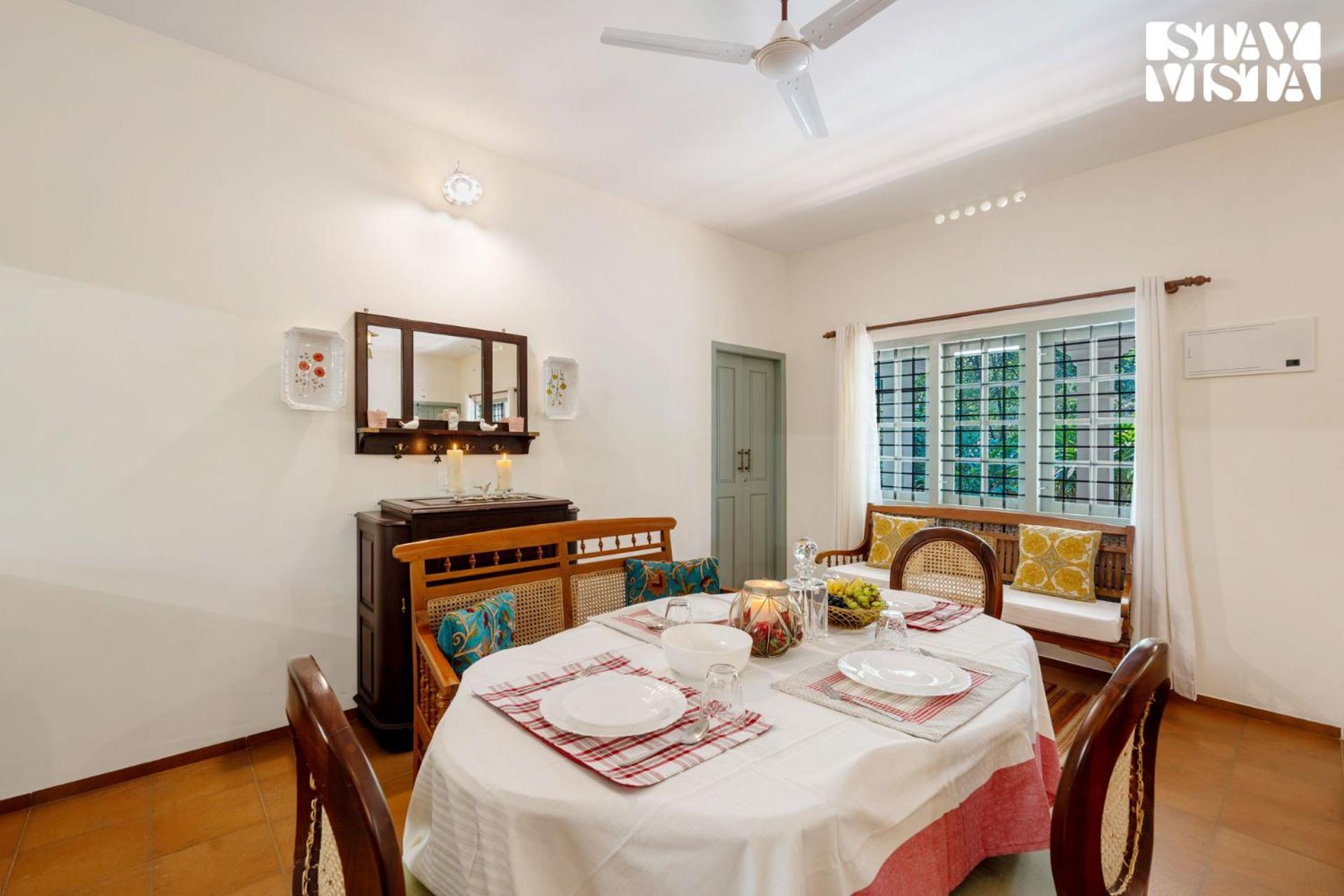 Stayvista At Catherine Cottage With Heater & Board Game Munnar Exterior foto