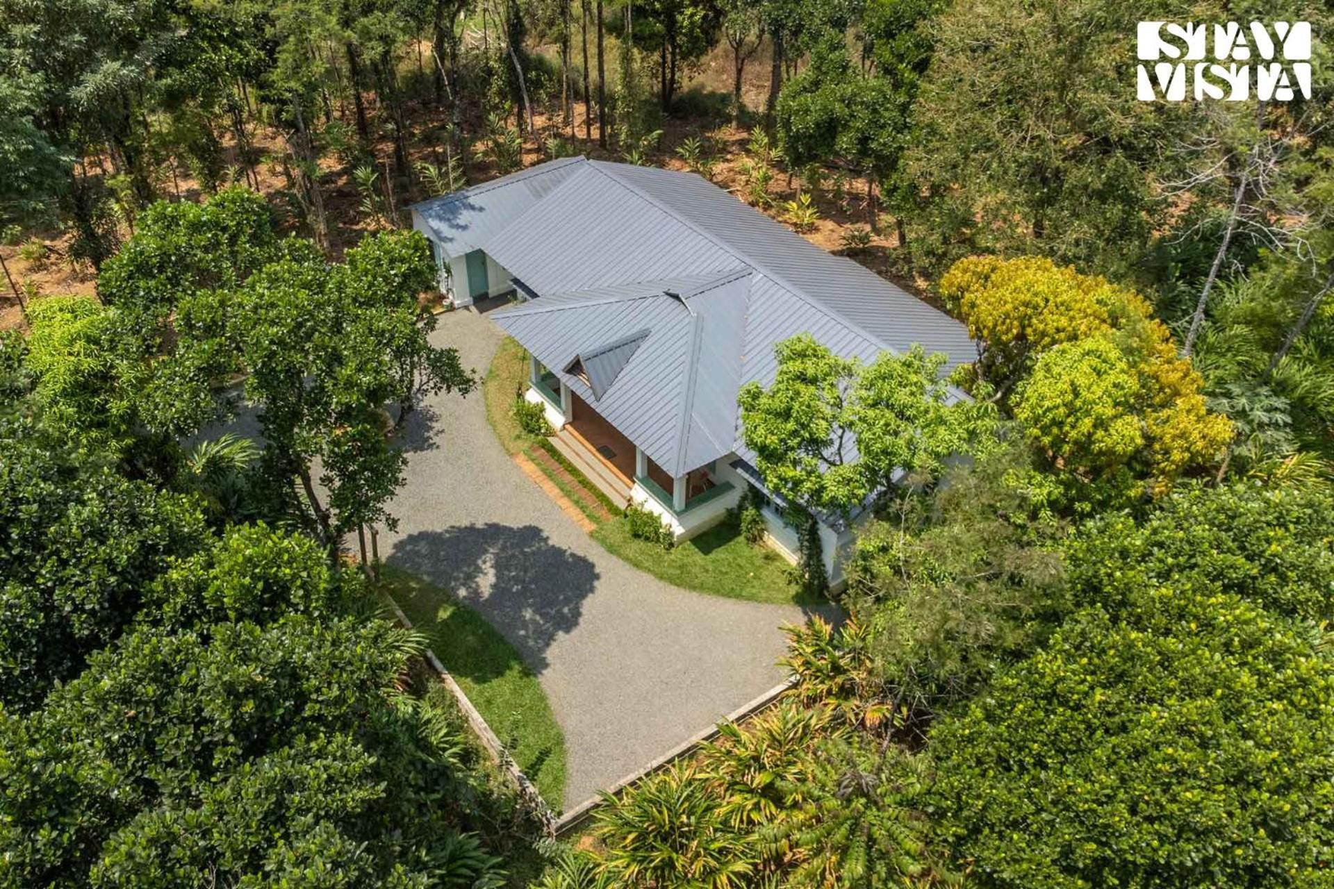 Stayvista At Catherine Cottage With Heater & Board Game Munnar Exterior foto
